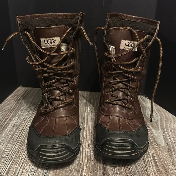 Ugg Australia leather boots size 10 - Picture 3 of 15